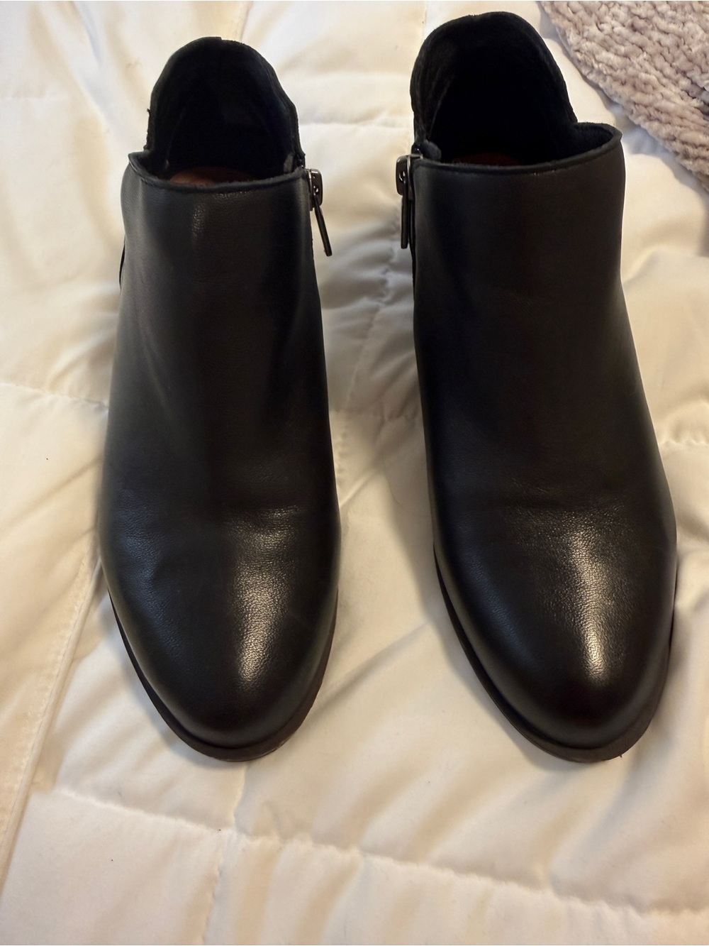 Lucky Brand size 5- Classic Black Leather Ankle Booties